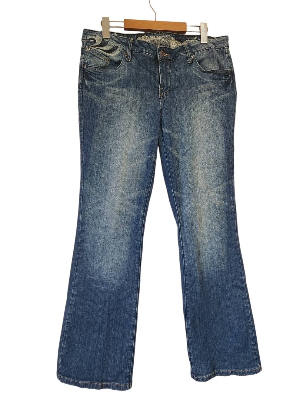 Vintage Y2K 725 Originals Low Rise Embroidered Bootcut Flare Jeans 13/31 Western